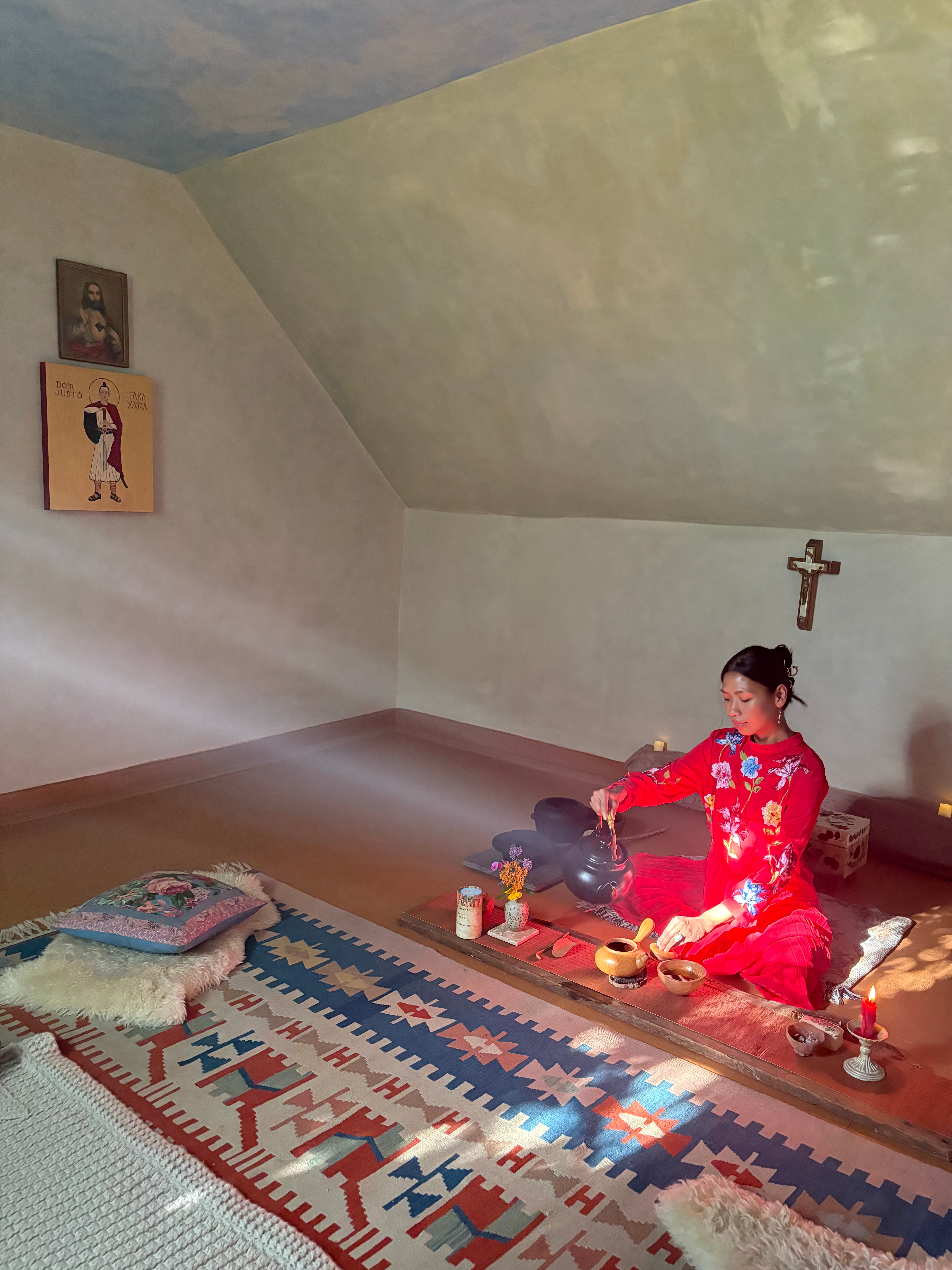 VIDI AQUAM TEA CEREMONY