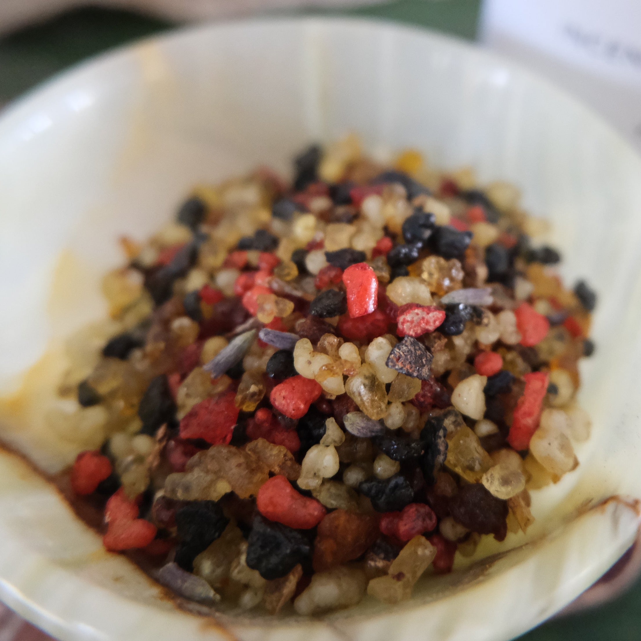 HOLY ANGELS INCENSE - RESINS AND FLOWERS