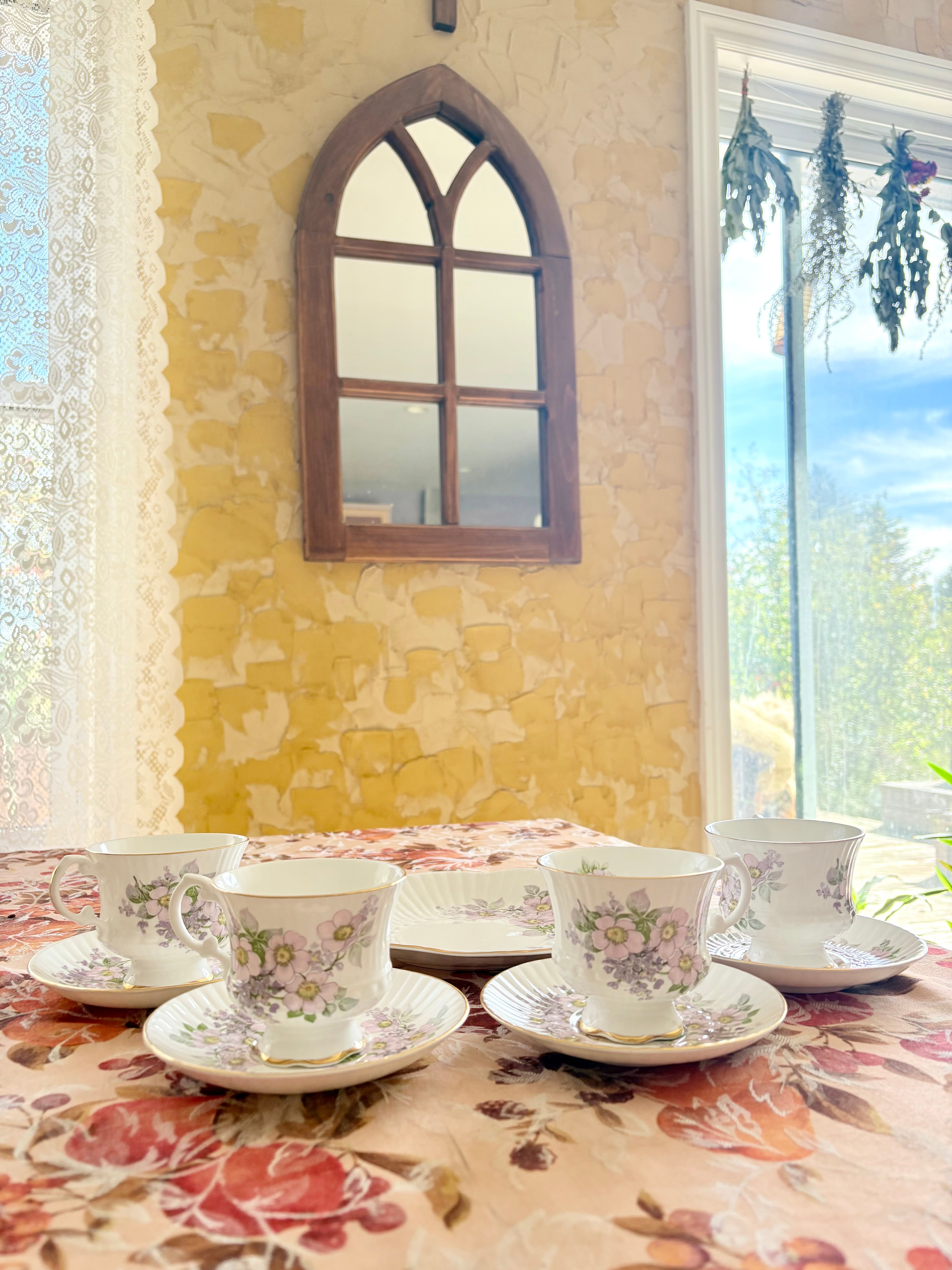 Royal Tara Tea Set
