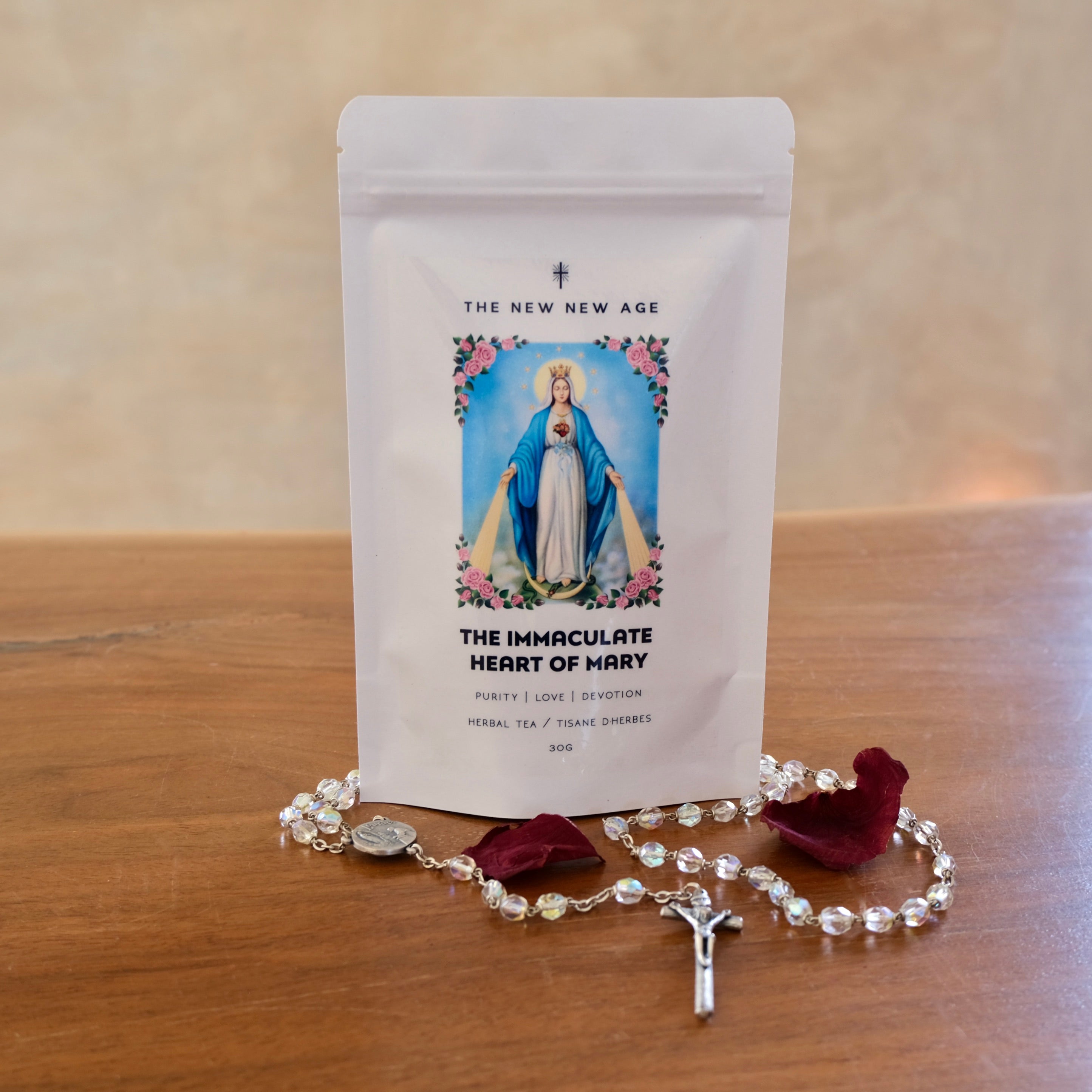 A heart-warming herbal blend of rose petals, rose bee balm, rose petal thyme, holy basil and anise hyssop. 
